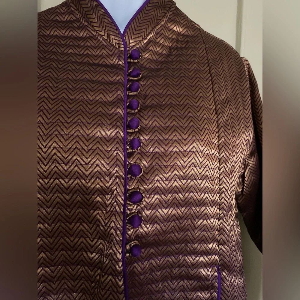 Mandarín Callar string quilted coat for women  large, pre owned. - Picture 2 of 16